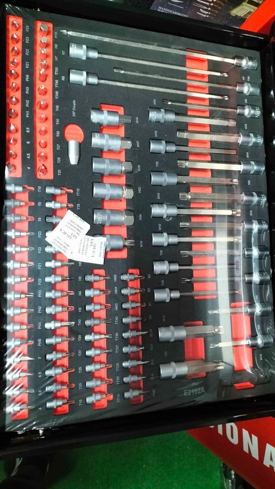 XXL-Werkstattwagen komplett Neu.